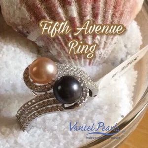 Vantel Pearls Fifth Avenue Ring